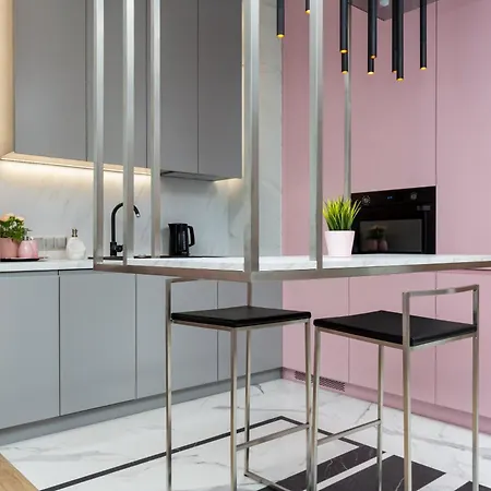 Premium Business Center By Renters Prestige Апартаменты *